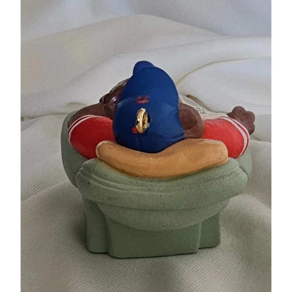 1996 Hallmark Keepsake Ornament Wake Me For Spring Training Baseball Bear QX6121